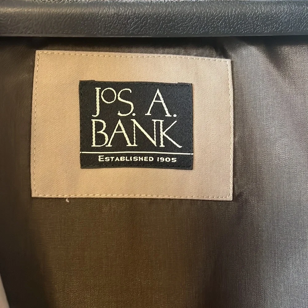 NWT Jos. A. Bank Men’s trench coat/raincoat - Picture 3 of 9